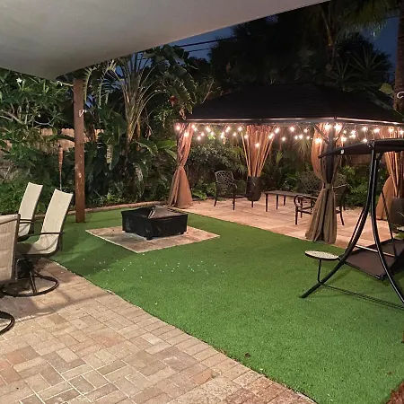 Heart Of Wilton Manors Apartment